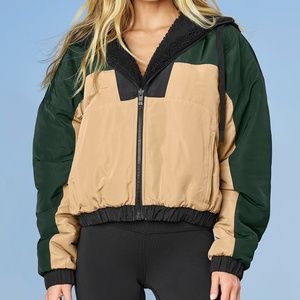 Alo Yoga Duality Reversible Sherpa Lined Jacket